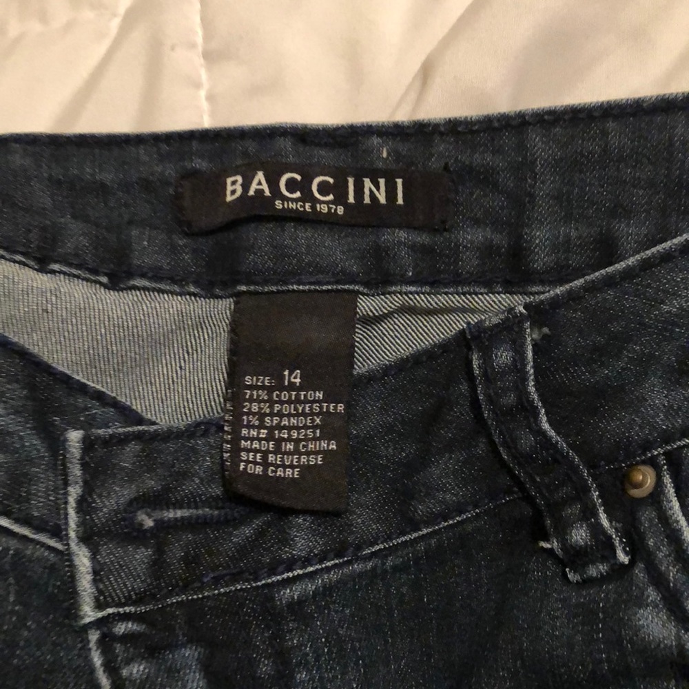 Jeans - Picture 2 of 2